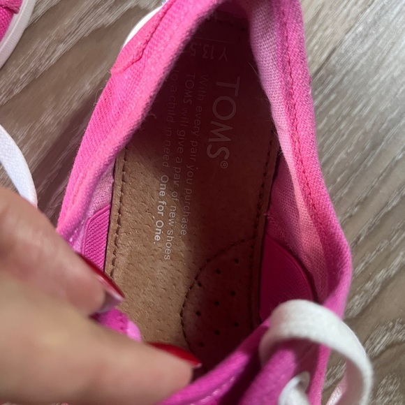 Toms Pink and White Canvas Sneakers New 13.5 - Picture 5 of 6